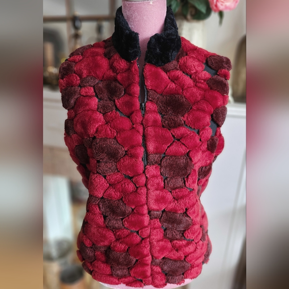 Vintage Ribkoff Trends faux fur vest. 1980's vest.
